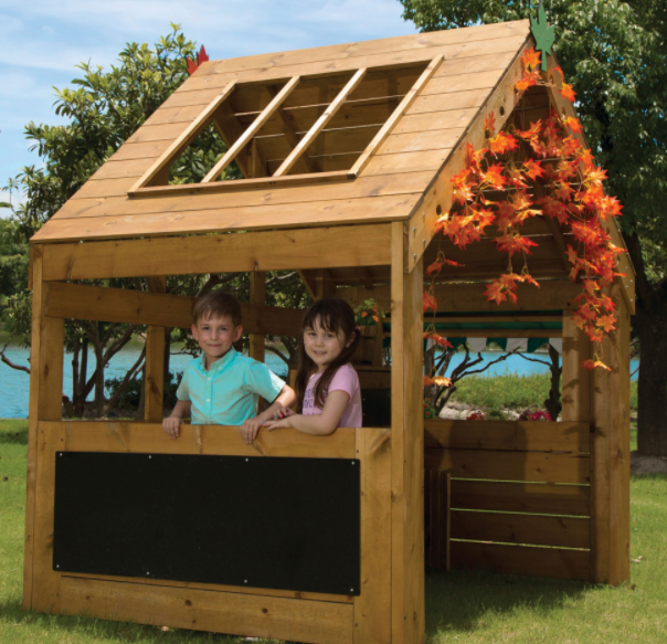 A Guide to Buying A Playhouse for Your Kids